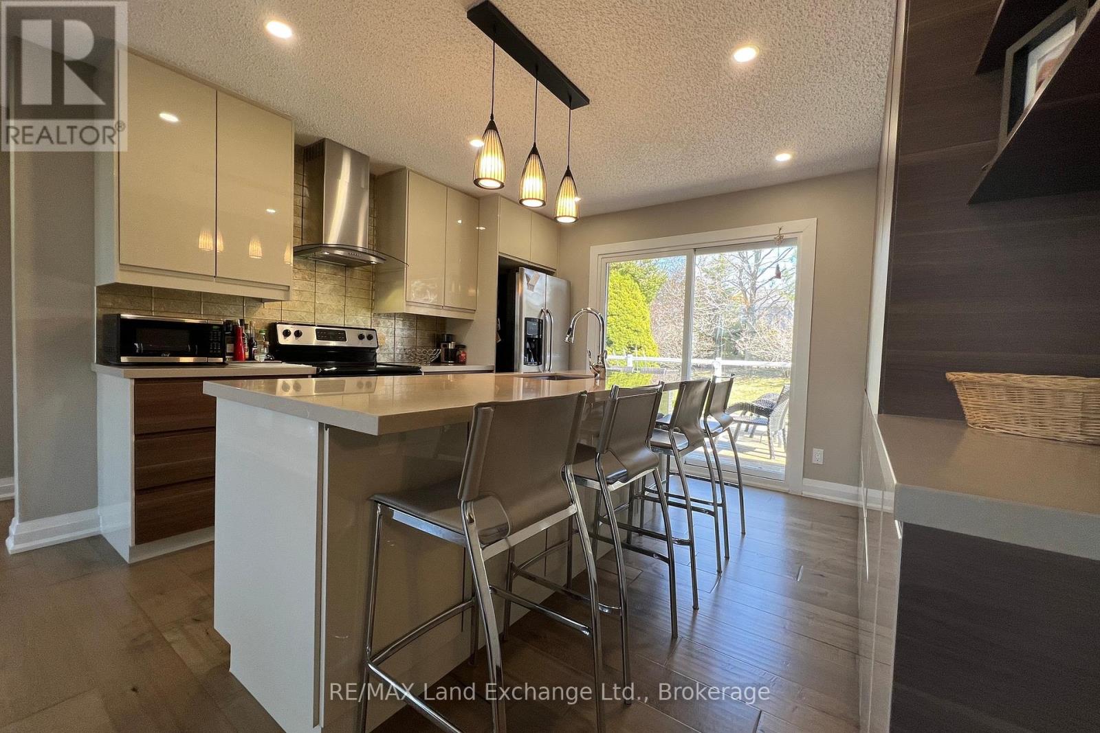 510 Alfred Street, Huron-Kinloss, Ontario  N0G 2R0 - Photo 15 - X12079998
