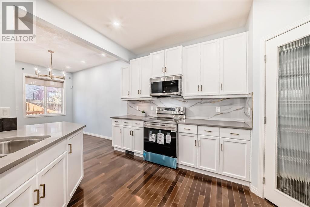 Property at 8 Sage Valley Close NW image 4