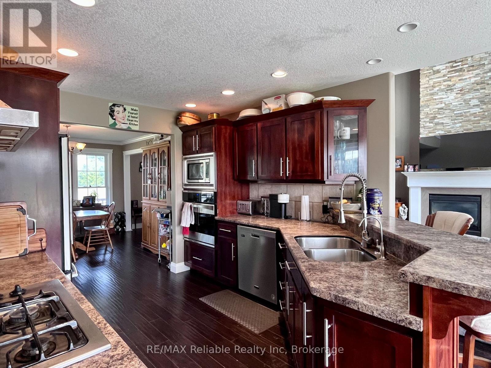 75824 Parr Line, Bluewater, Ontario  N0M 2R0 - Photo 11 - X12008221