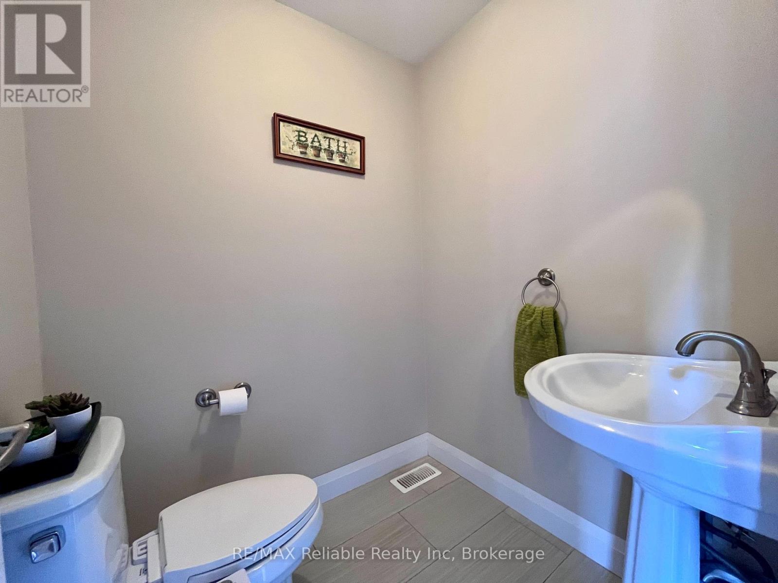 75824 Parr Line, Bluewater, Ontario  N0M 2R0 - Photo 18 - X12008221