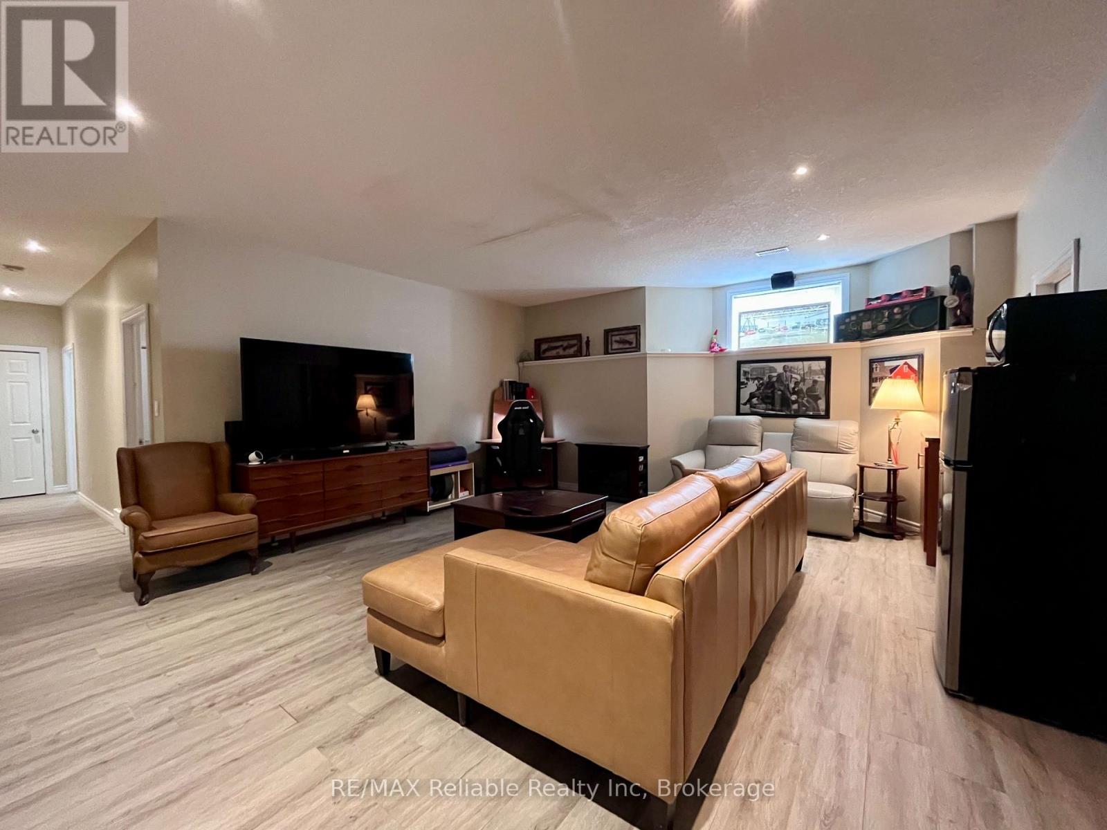 75824 Parr Line, Bluewater, Ontario  N0M 2R0 - Photo 32 - X12008221