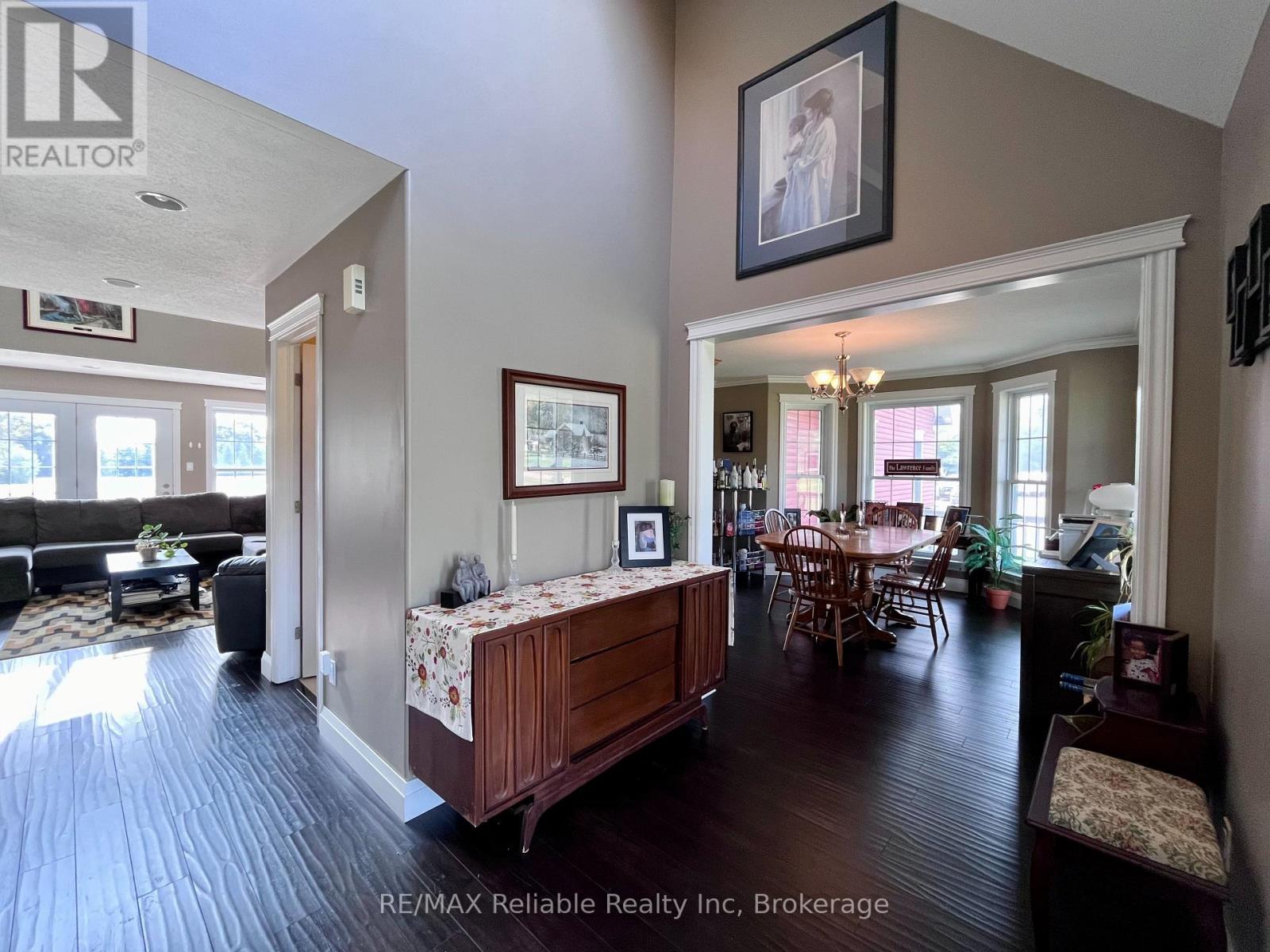 75824 Parr Line, Bluewater, Ontario  N0M 2R0 - Photo 8 - X12008221