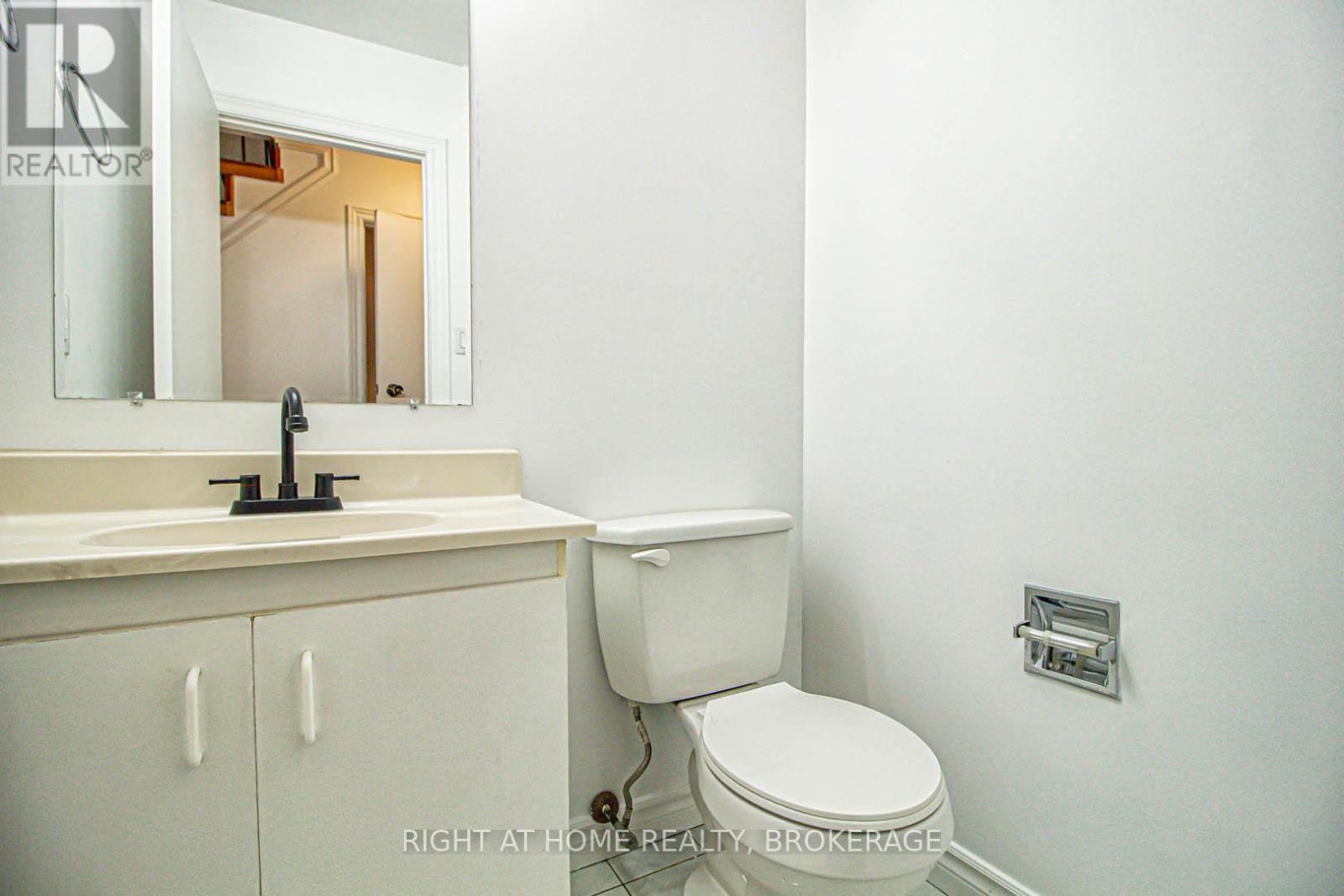 30 Vodden Street W, Brampton (Brampton West), Ontario  L6X 2W7 - Photo 16 - W12079293