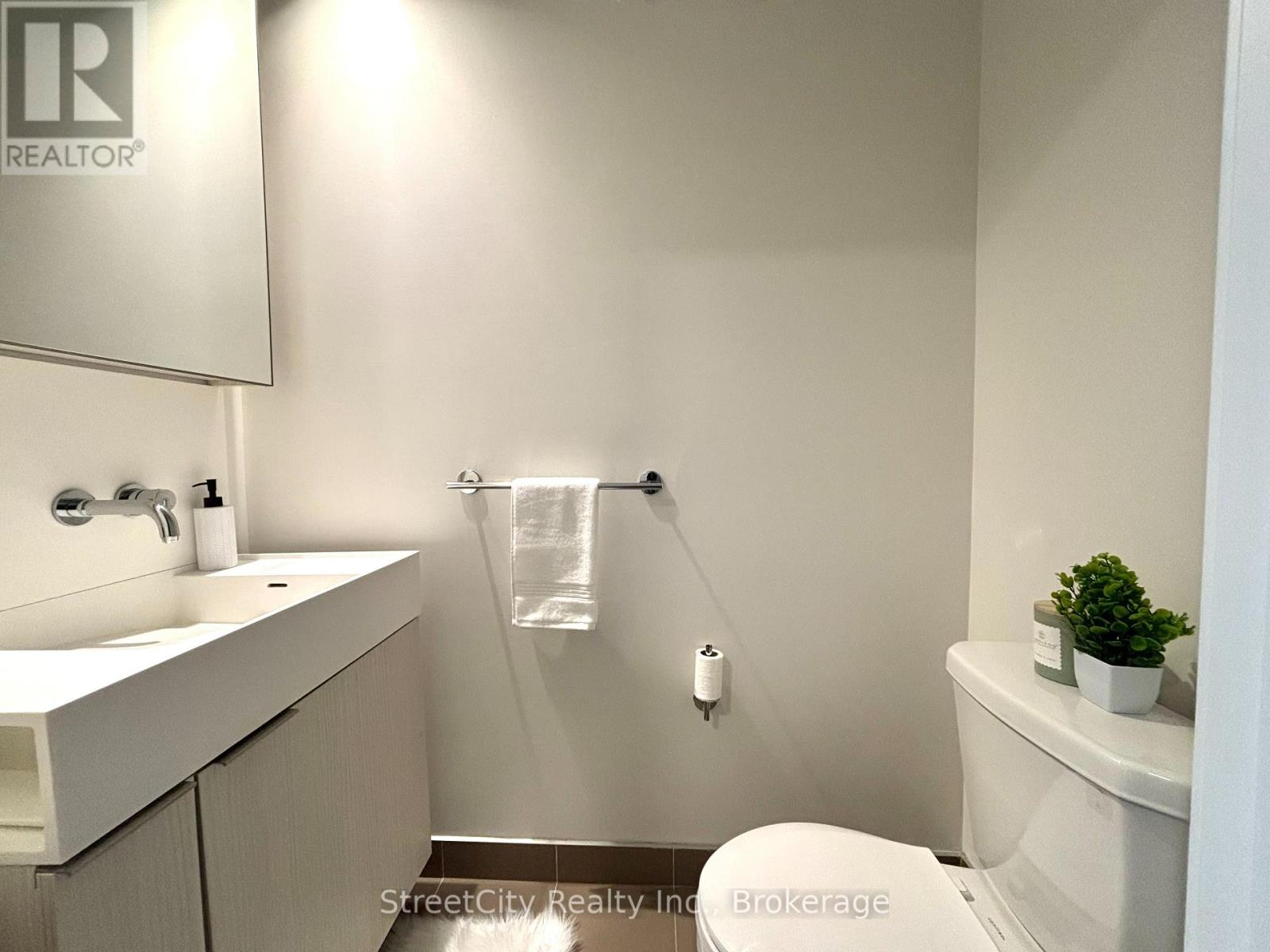 611 - 20 Richardson Street, Toronto, Ontario  M5A 0S6 - Photo 7 - C12080057