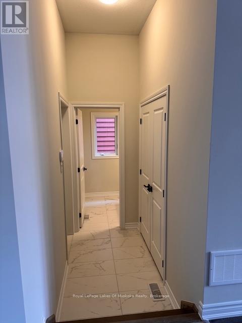 315 Beechwood Forest Lane, Gravenhurst, Ontario  P1P 0H8 - Photo 12 - X12079961