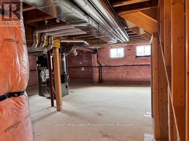 315 Beechwood Forest Lane, Gravenhurst, Ontario  P1P 0H8 - Photo 23 - X12079961