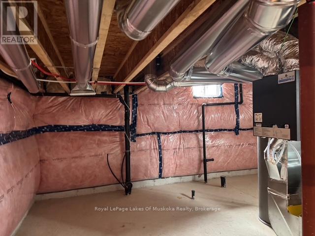 315 Beechwood Forest Lane, Gravenhurst, Ontario  P1P 0H8 - Photo 24 - X12079961