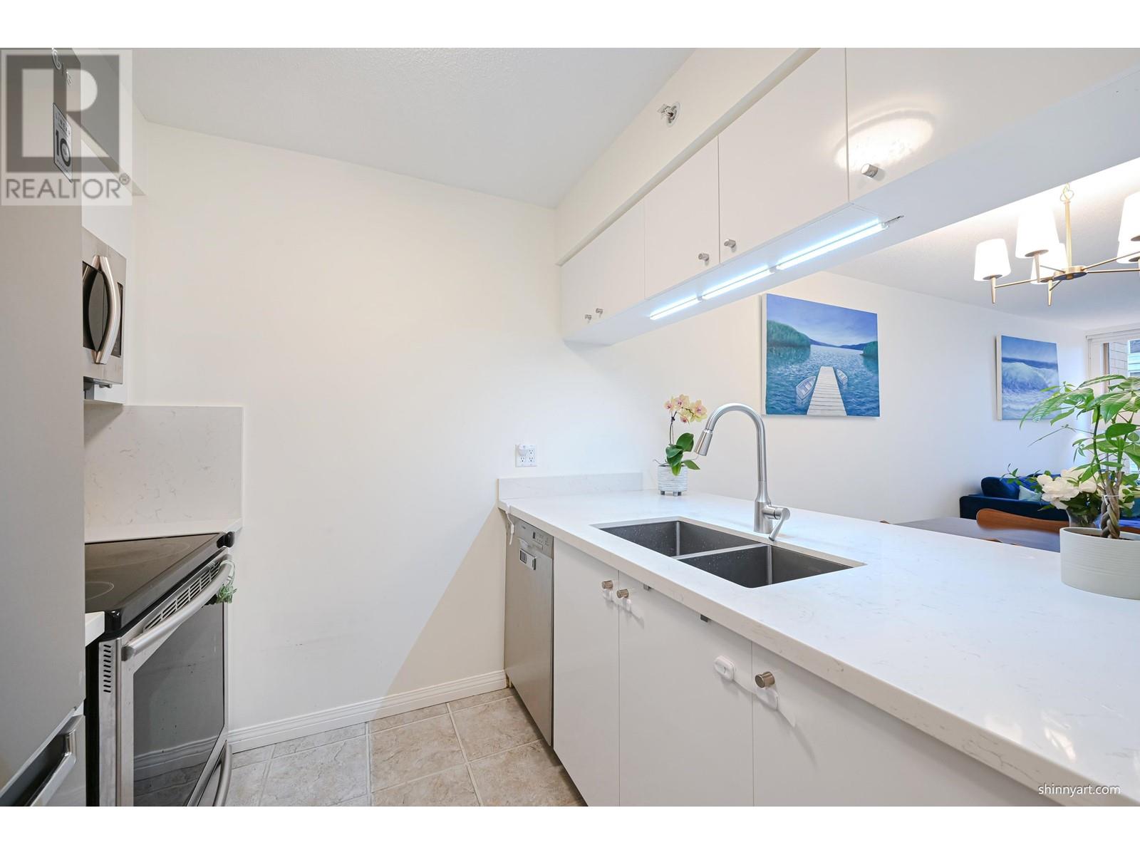 607 822 Homer Street, Vancouver, British Columbia  V6B 6M3 - Photo 3 - R2988675