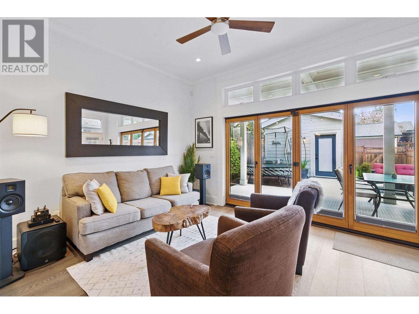 323 Fifth Street, New Westminster, British Columbia  V3L 2X3 - Photo 6 - R2989204