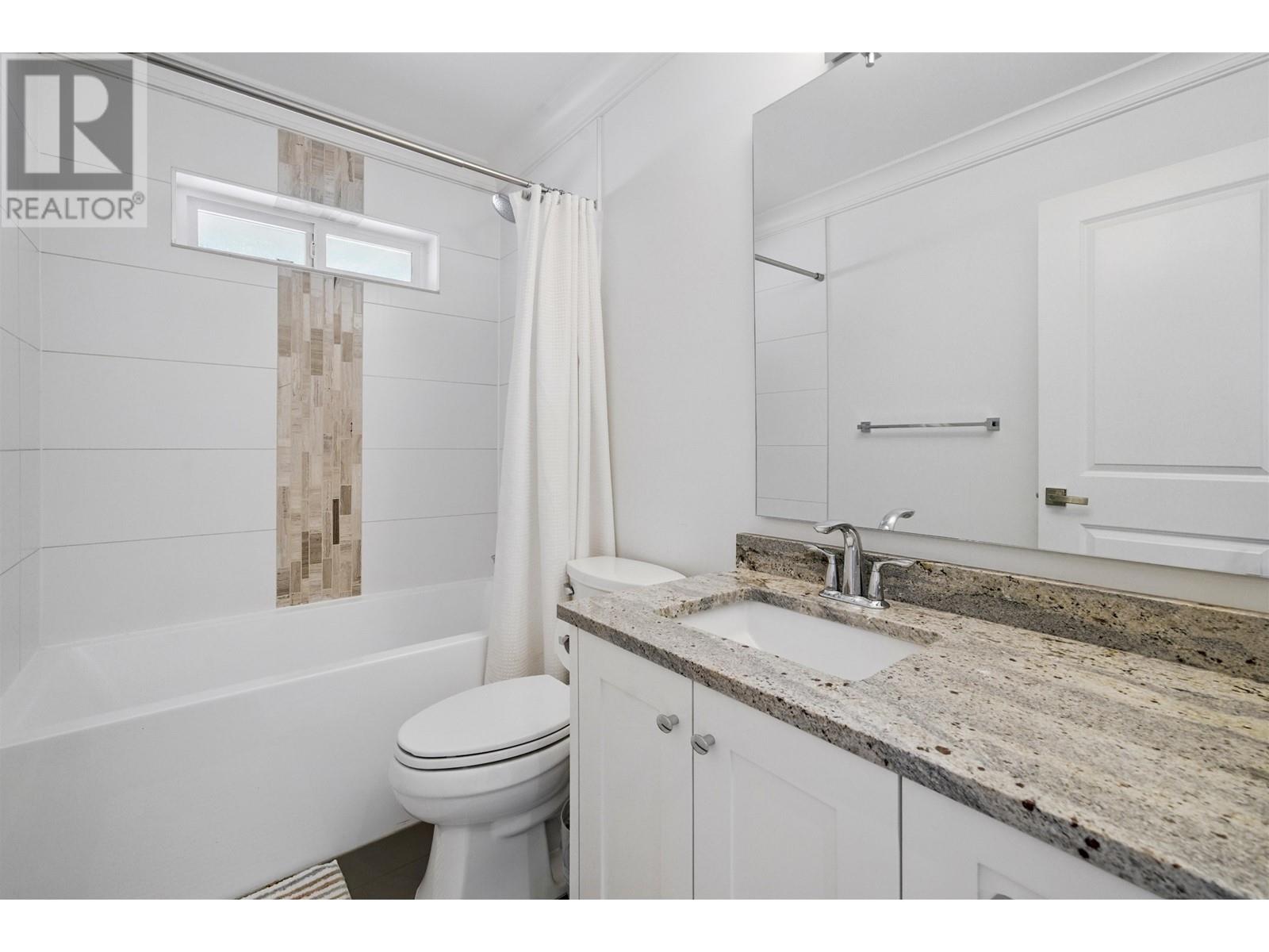 323 Fifth Street, New Westminster, British Columbia  V3L 2X3 - Photo 27 - R2989204