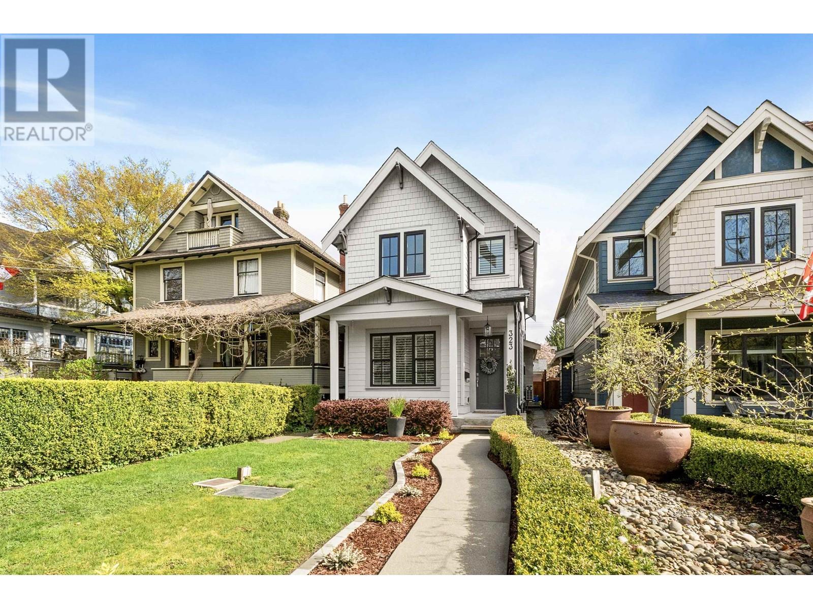 323 Fifth Street, New Westminster, British Columbia  V3L 2X3 - Photo 35 - R2989204