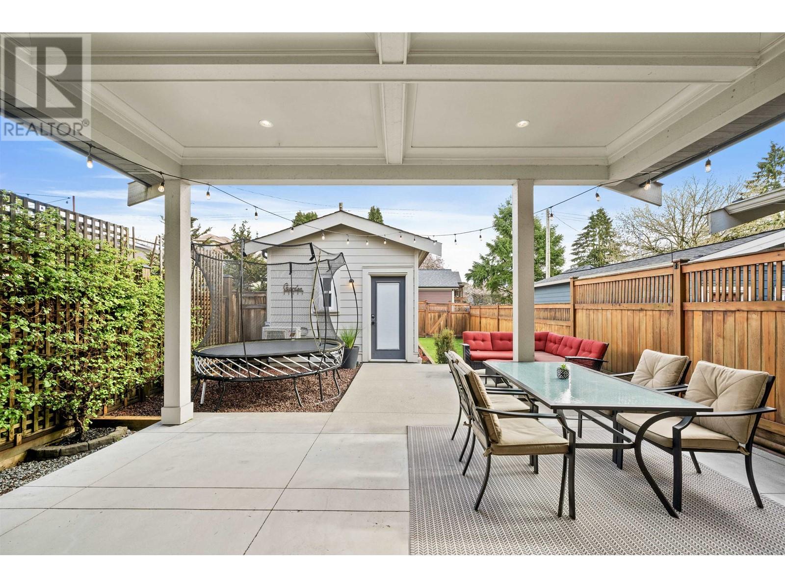 323 Fifth Street, New Westminster, British Columbia  V3L 2X3 - Photo 30 - R2989204