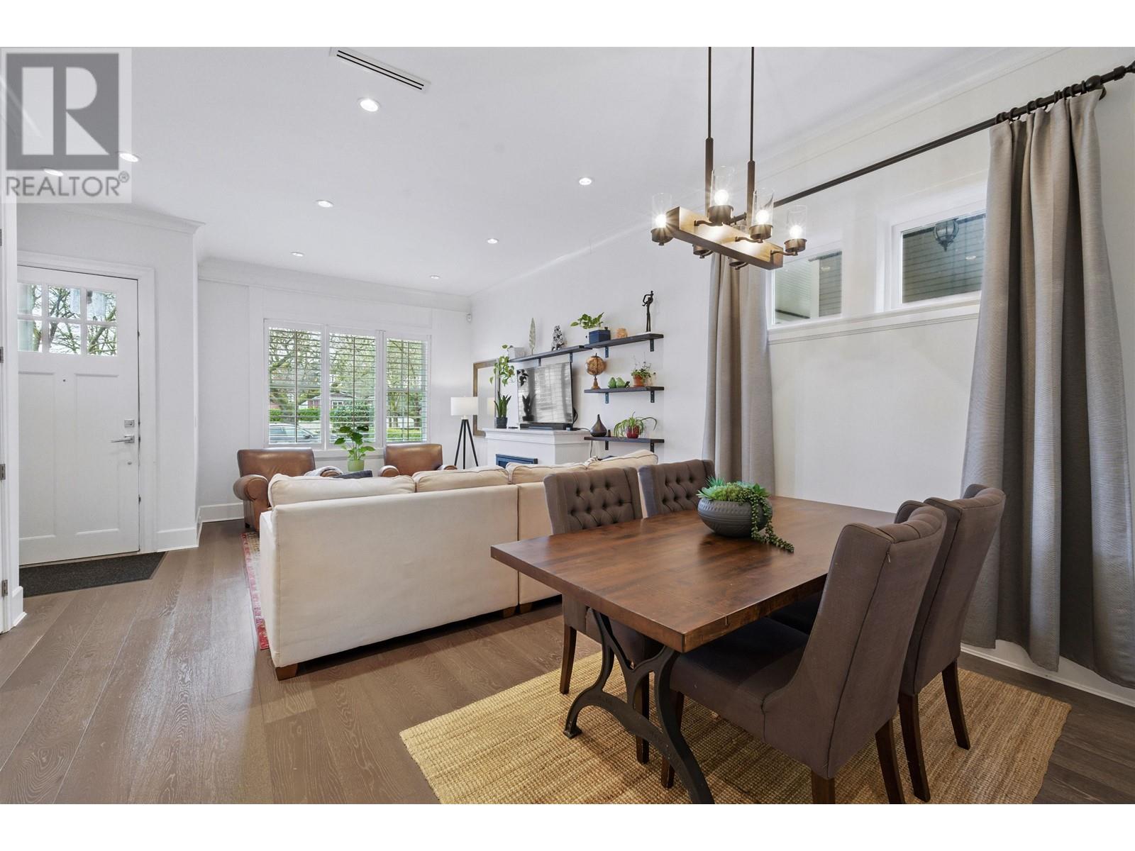 323 Fifth Street, New Westminster, British Columbia  V3L 2X3 - Photo 17 - R2989204