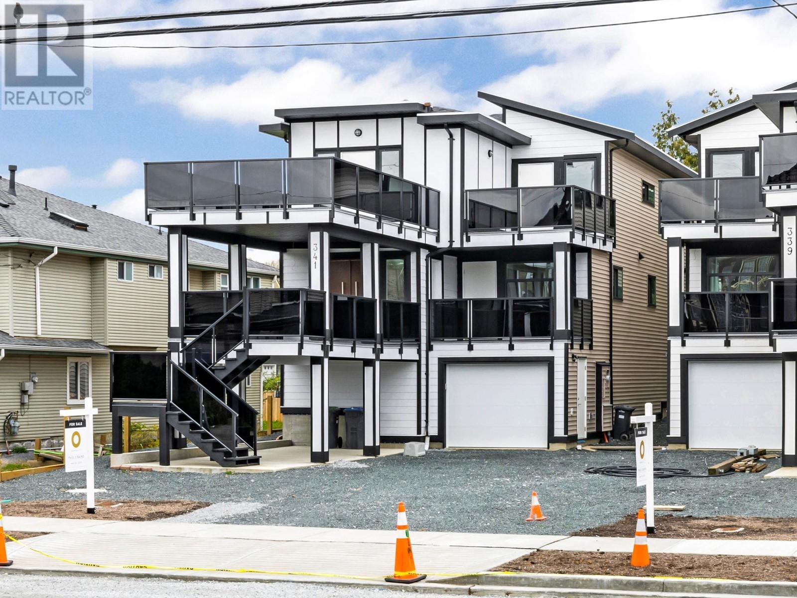 341 Johnston Street, New Westminster, British Columbia  V3M 5H4 - Photo 1 - R2979240