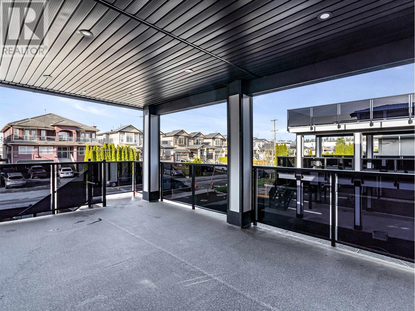 339 Johnston Street, New Westminster, British Columbia  V3M 5H4 - Photo 3 - R2979217
