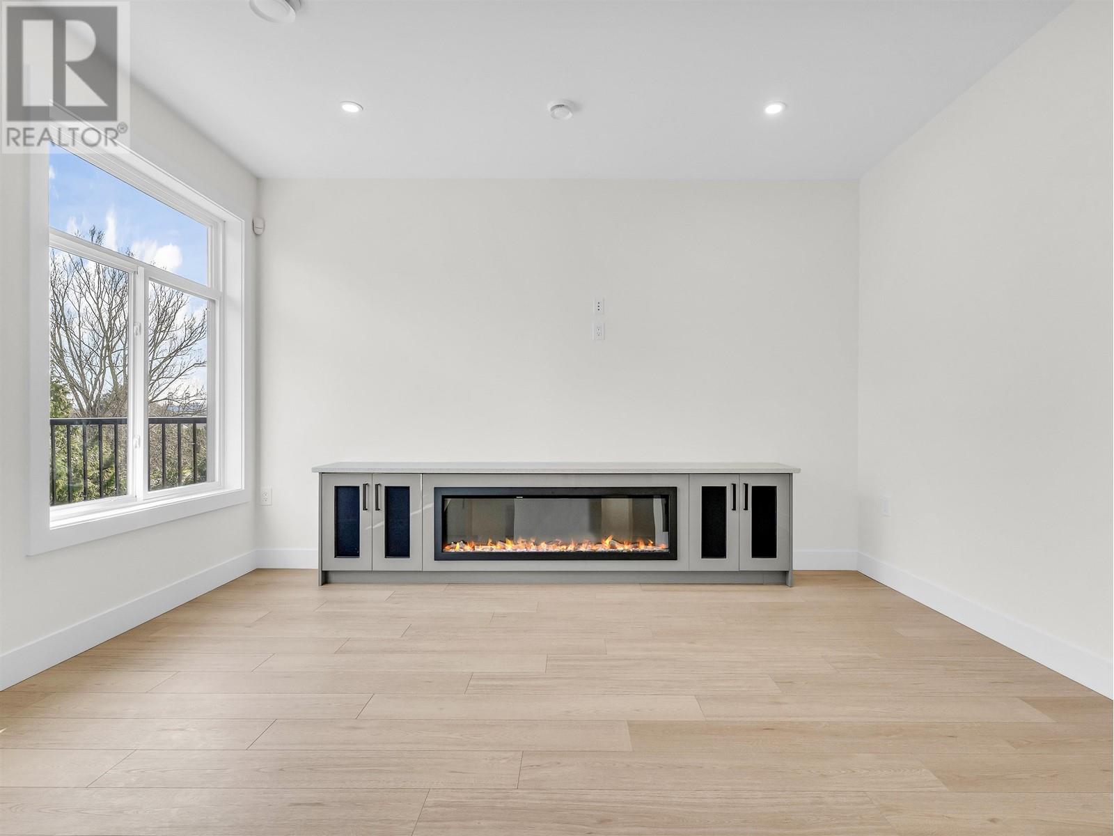 339 Johnston Street, New Westminster, British Columbia  V3M 5H4 - Photo 8 - R2979217