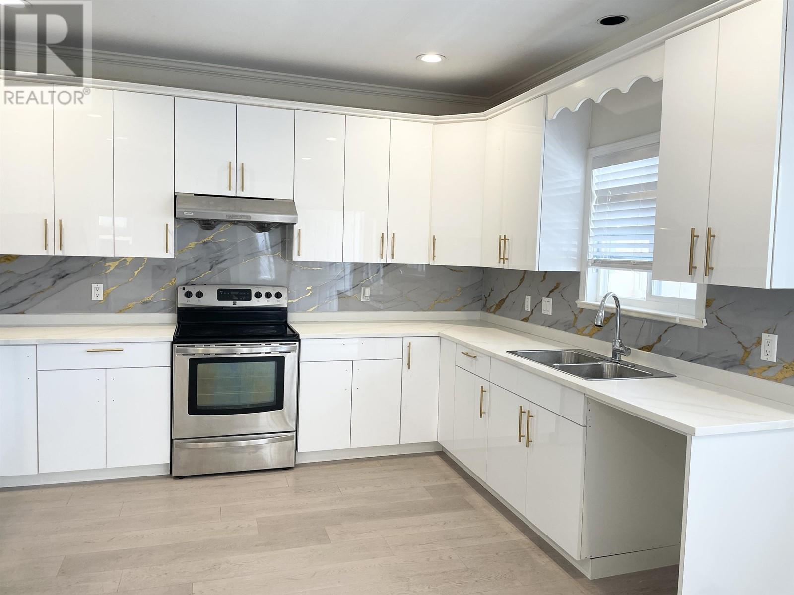 2178 E 49th Avenue, Vancouver, British Columbia  V5P 1T7 - Photo 3 - R2985715