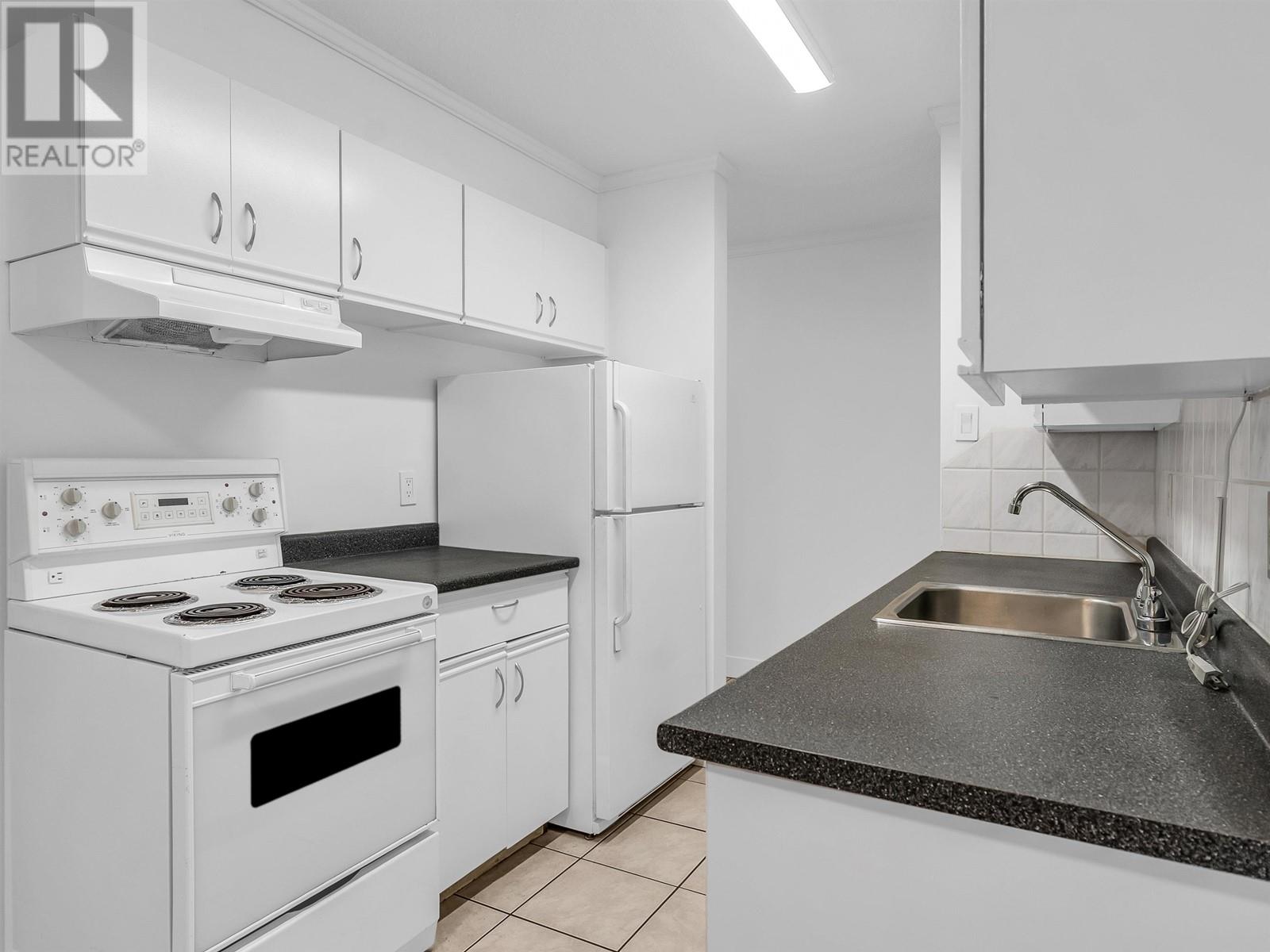 1812 2016 Fullerton Avenue, North Vancouver, British Columbia  V7P 3E6 - Photo 10 - R2988968
