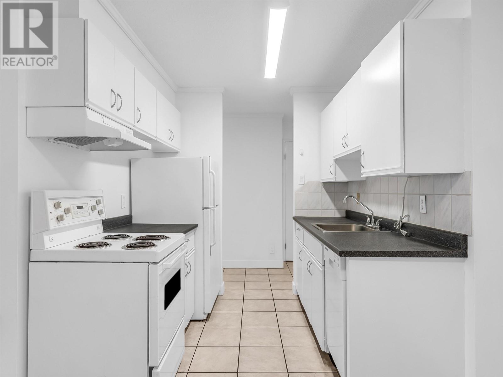 1812 2016 Fullerton Avenue, North Vancouver, British Columbia  V7P 3E6 - Photo 11 - R2988968