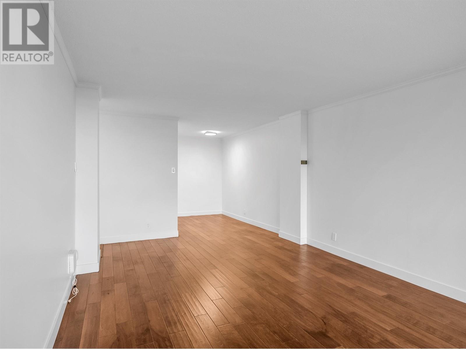 1812 2016 Fullerton Avenue, North Vancouver, British Columbia  V7P 3E6 - Photo 8 - R2988968