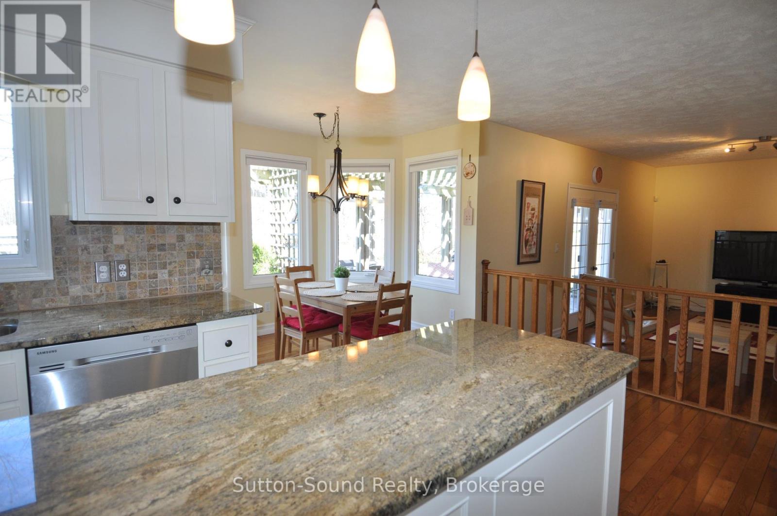 319082 Grey Road 1 Road, Georgian Bluffs, Ontario  N4K 0G2 - Photo 11 - X12061494