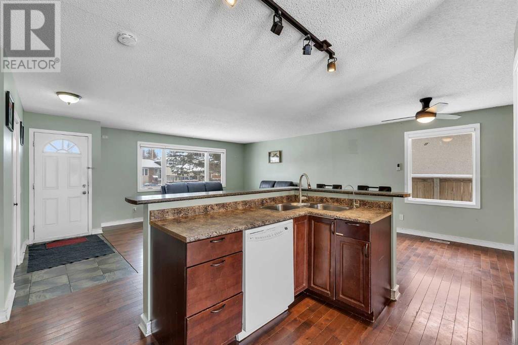 5236 5 Avenue Se, Calgary, Alberta  T2A 4Y9 - Photo 14 - A2208840