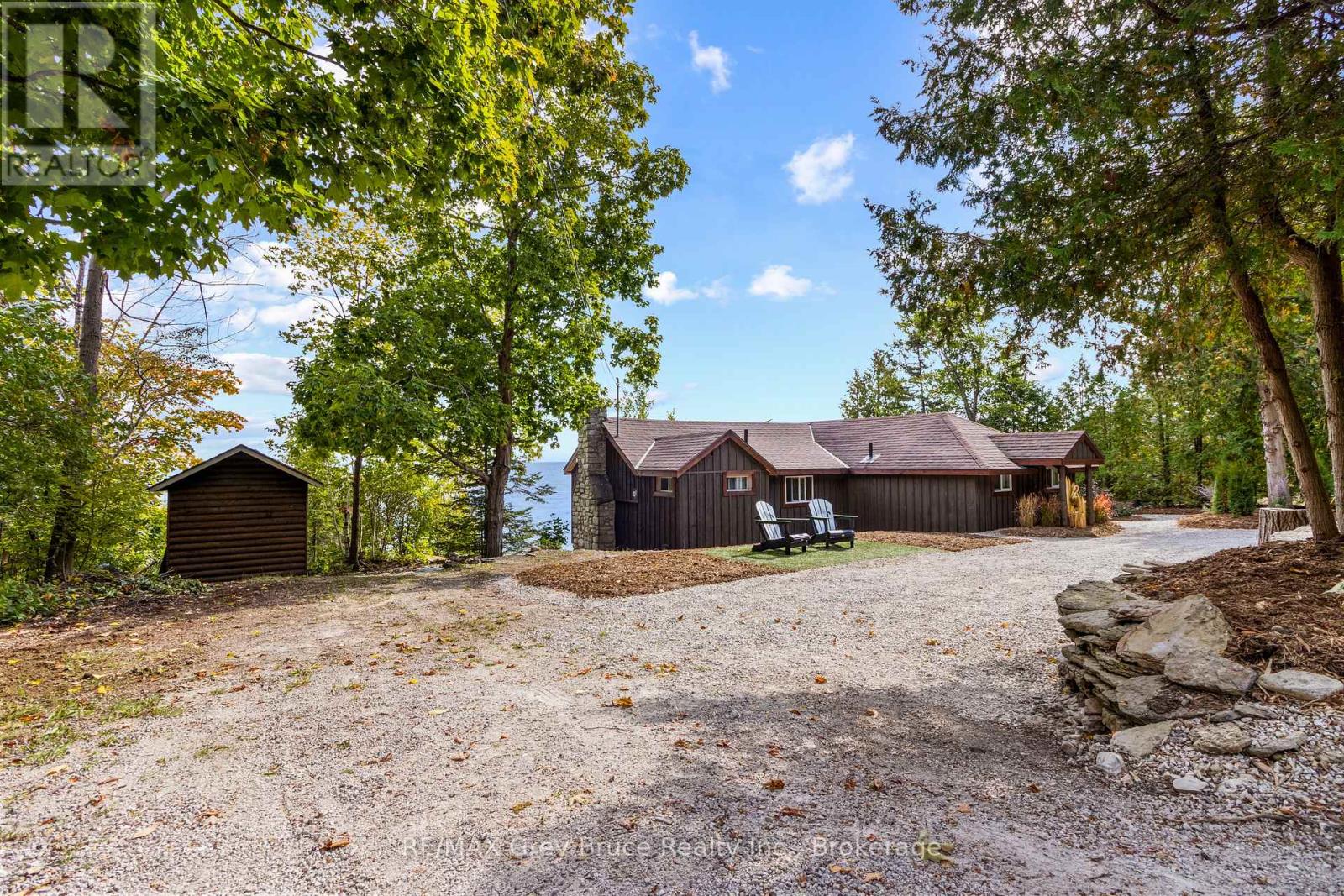 1132 Dyers Bay Road, Northern Bruce Peninsula, Ontario  N0H 1Z0 - Photo 46 - X12080118