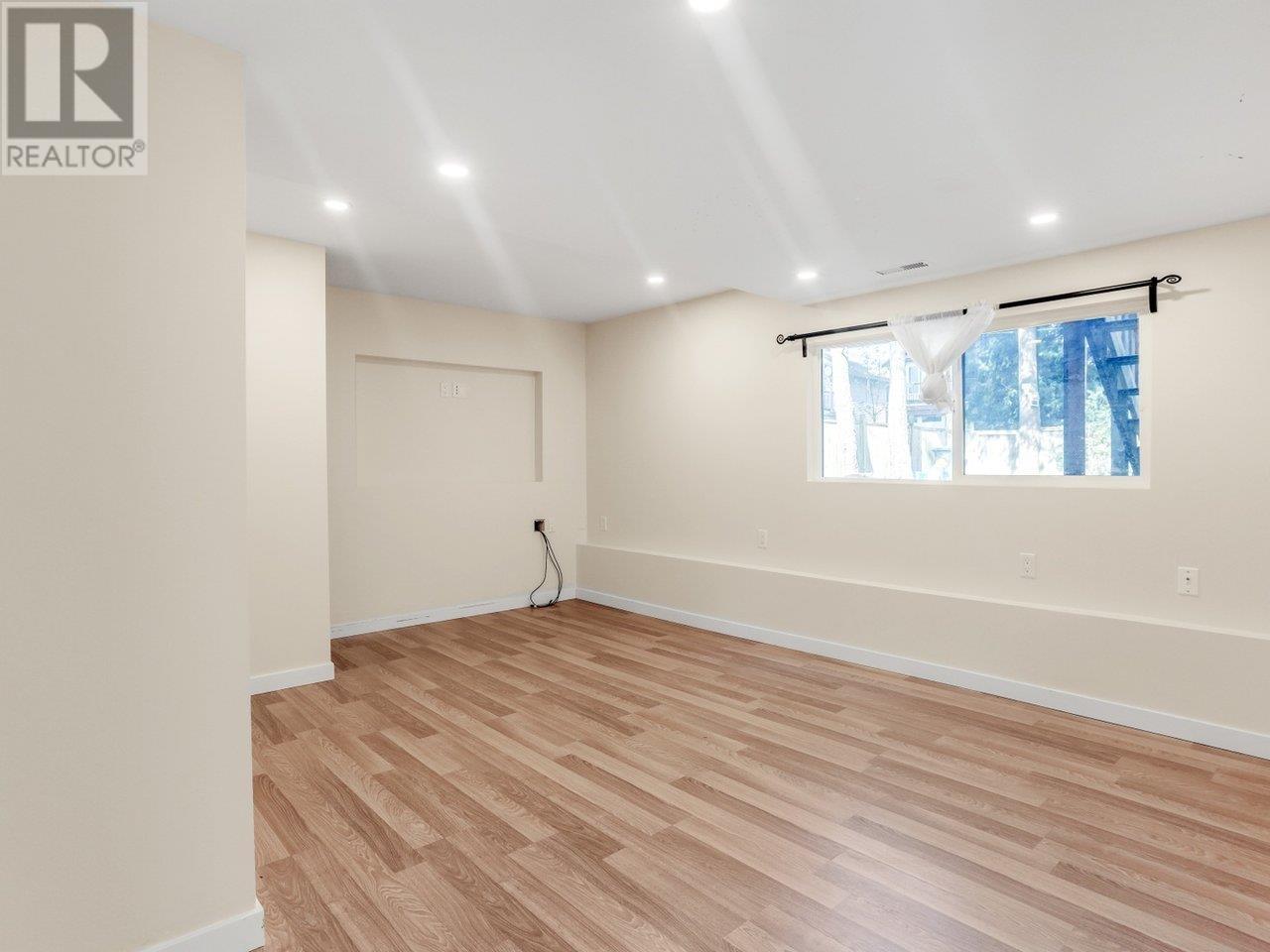 842 Westwood Street, Coquitlam, British Columbia  V3C 3L2 - Photo 14 - R2973071