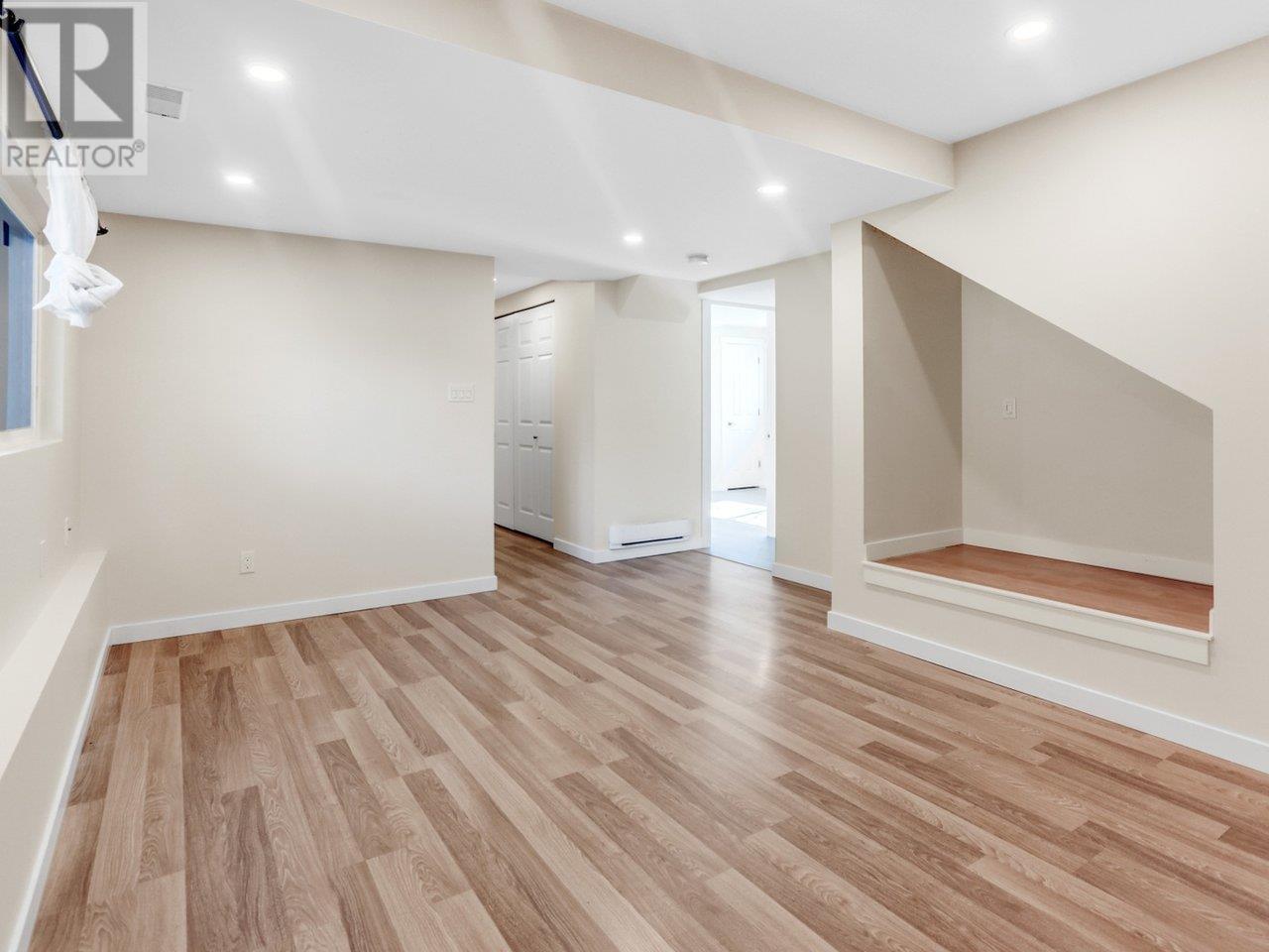 842 Westwood Street, Coquitlam, British Columbia  V3C 3L2 - Photo 13 - R2973071
