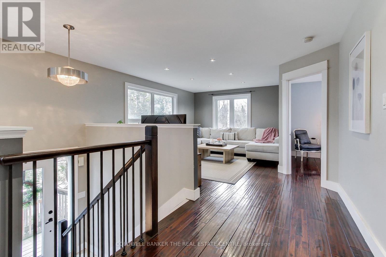 Upper - 696 Reid Street, Innisfil, Ontario  L9S 2E9 - Photo 11 - N12079786