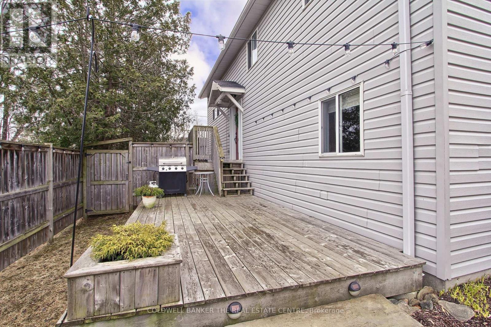 Upper - 696 Reid Street, Innisfil, Ontario  L9S 2E9 - Photo 26 - N12079786