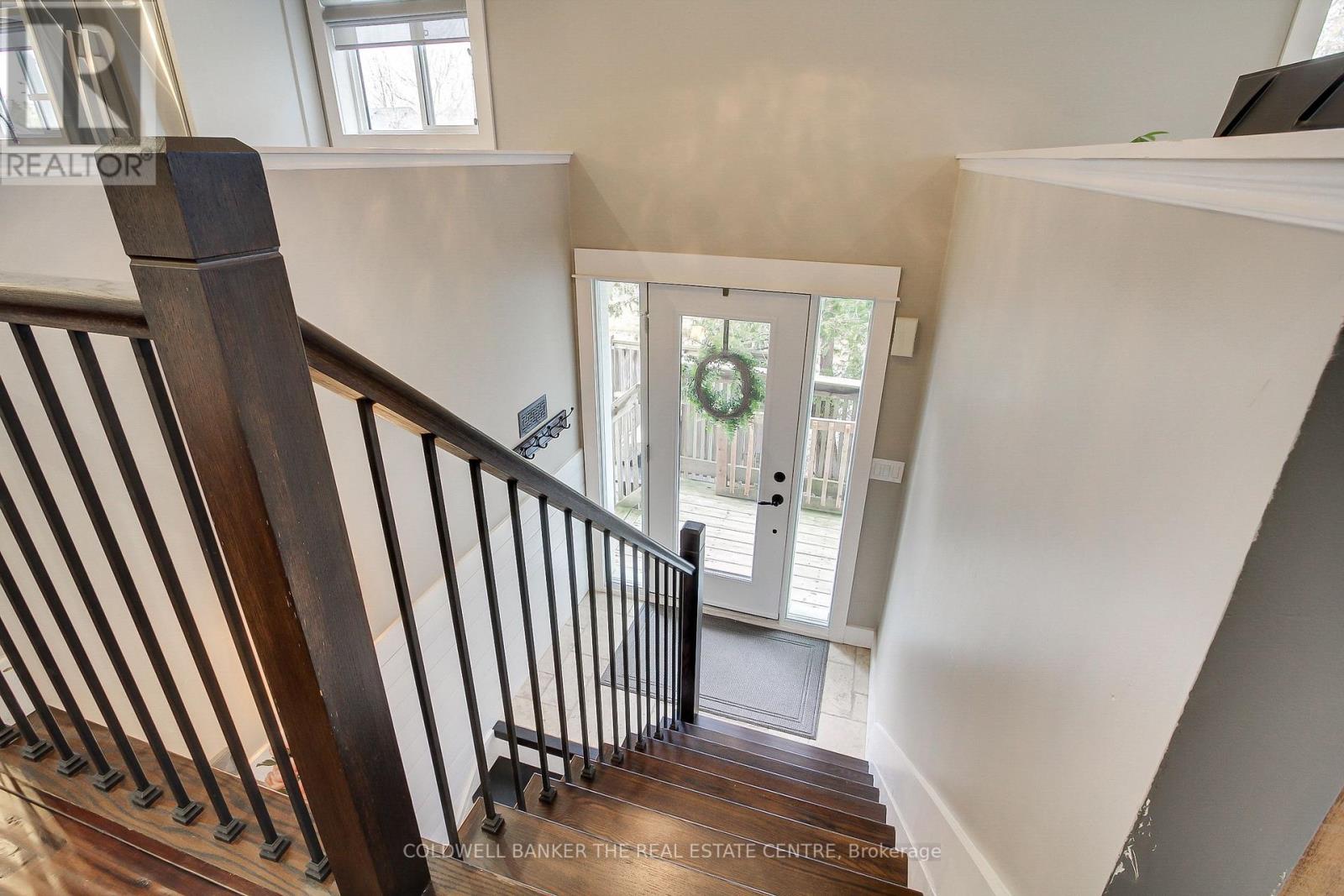 Upper - 696 Reid Street, Innisfil, Ontario  L9S 2E9 - Photo 30 - N12079786