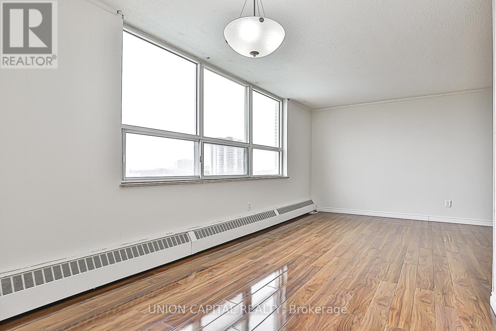 905 - 5 Parkway Forest Drive, Toronto, Ontario  M2J 1L2 - Photo 5 - C12080136