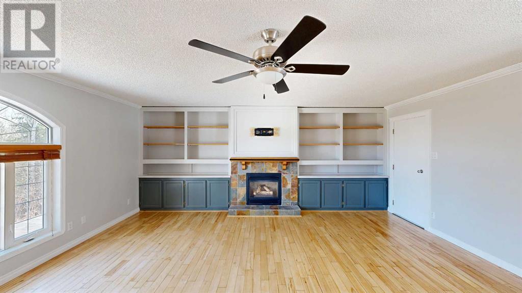 Property at 22 593037 Range Road 122 image 4