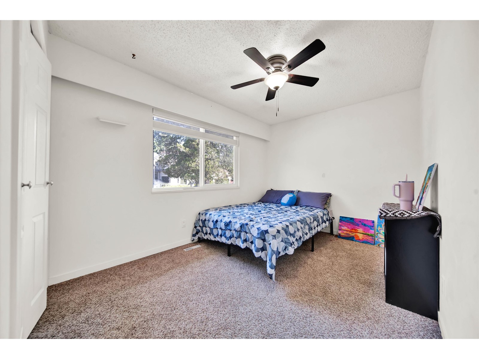 Property at 13822 92A AVENUE image 4
