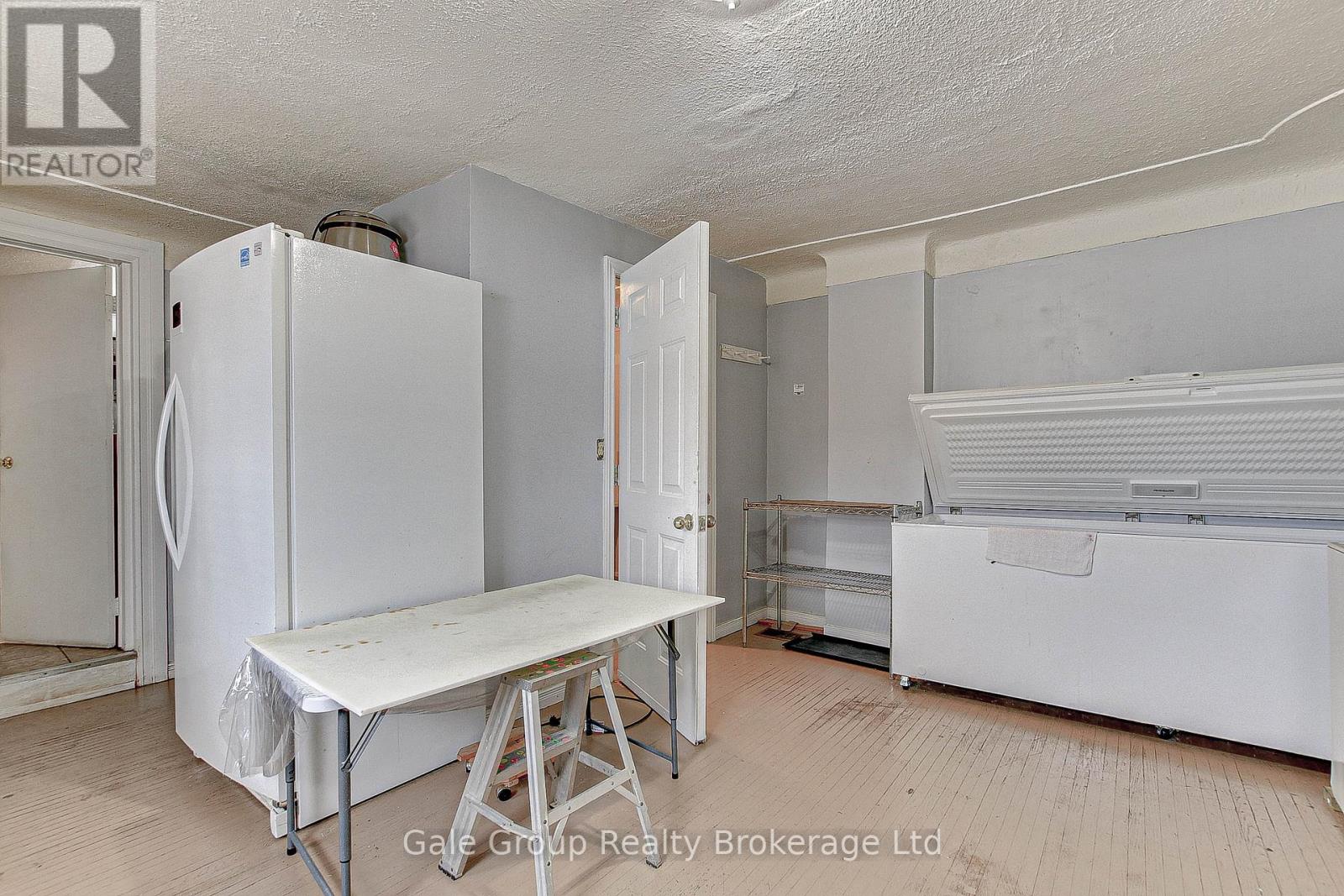 18 Elgin Street, Brant, Ontario N3R 1E6 - Photo 14 - X12020990