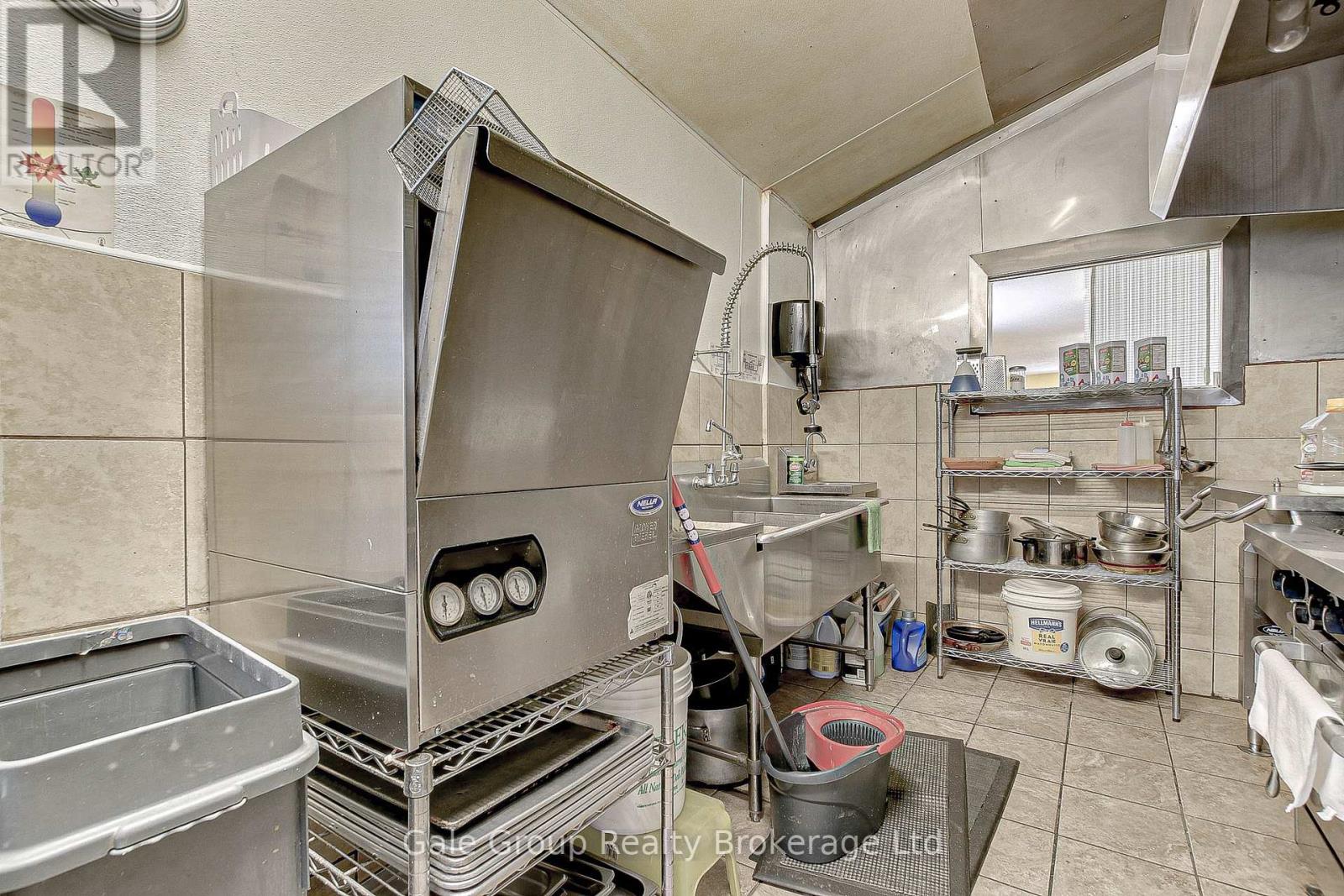 18 Elgin Street, Brant, Ontario  N3R 1E6 - Photo 17 - X12020990