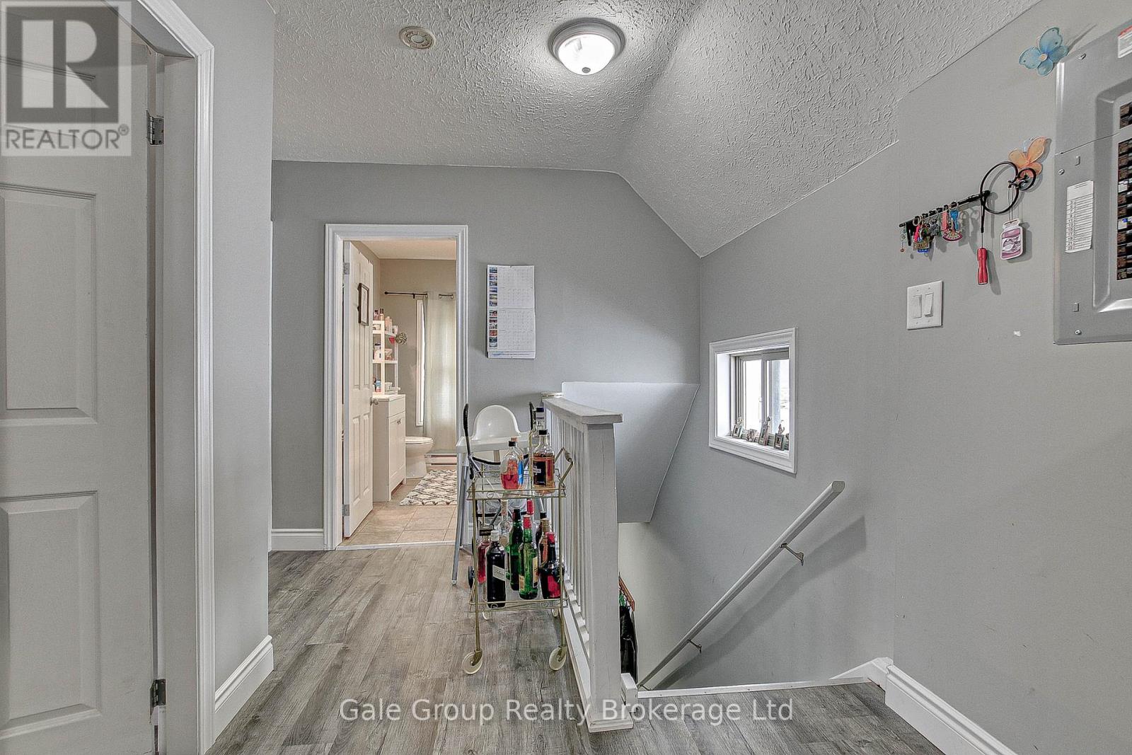 18 Elgin Street, Brant, Ontario  N3R 1E6 - Photo 22 - X12020990