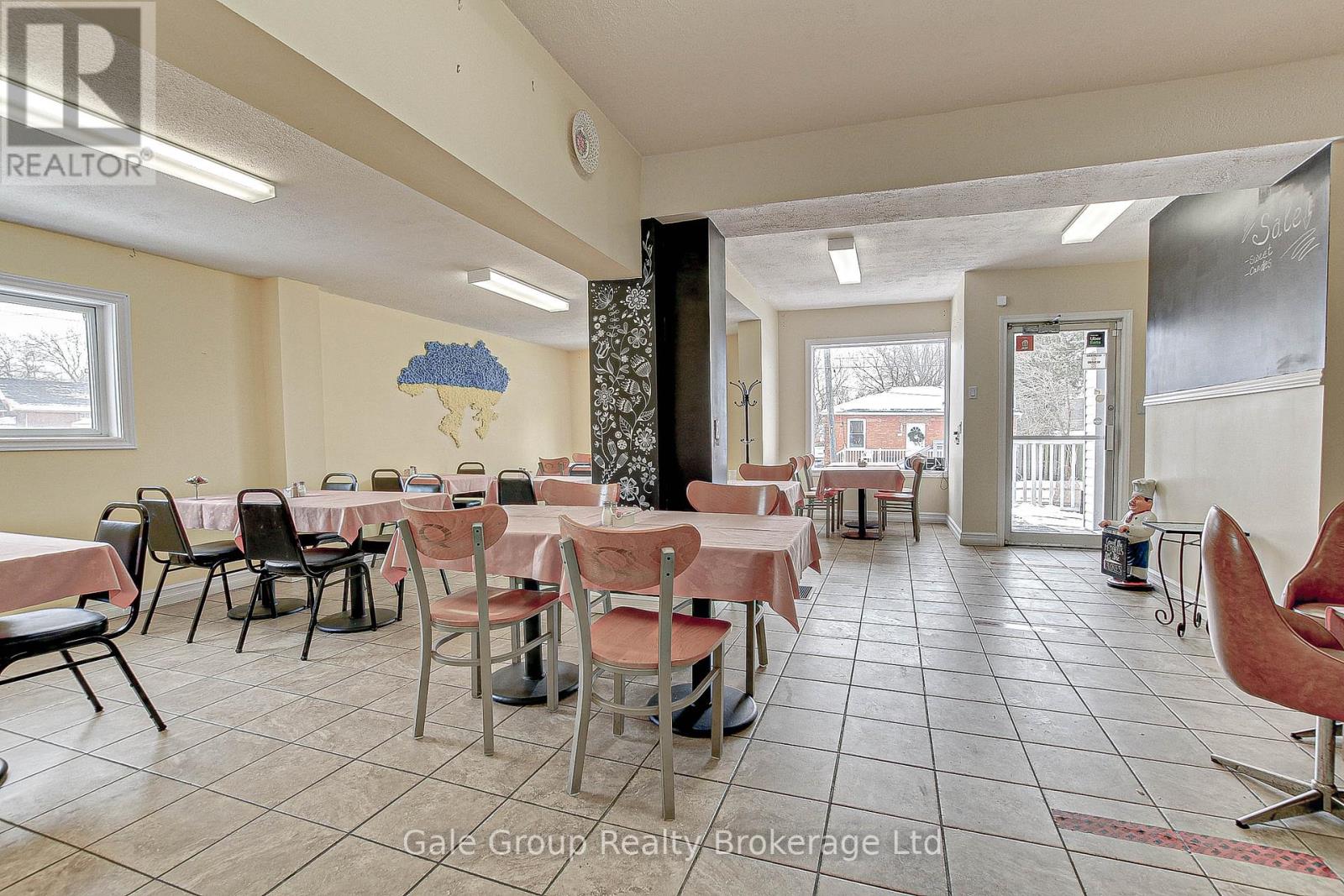 18 Elgin Street, Brant, Ontario N3R 1E6 - Photo 4 - X12020990