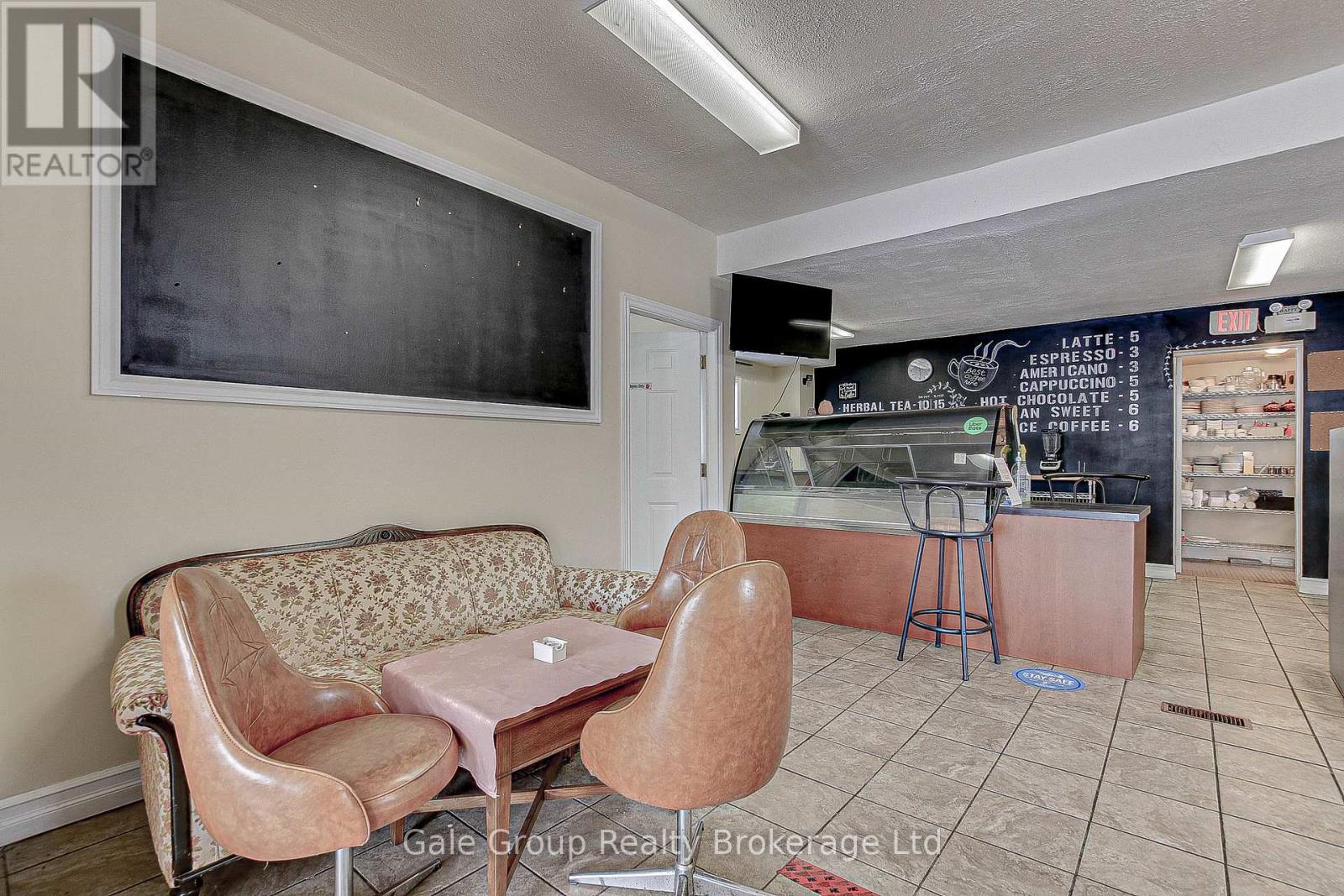 18 Elgin Street, Brant, Ontario  N3R 1E6 - Photo 7 - X12020990