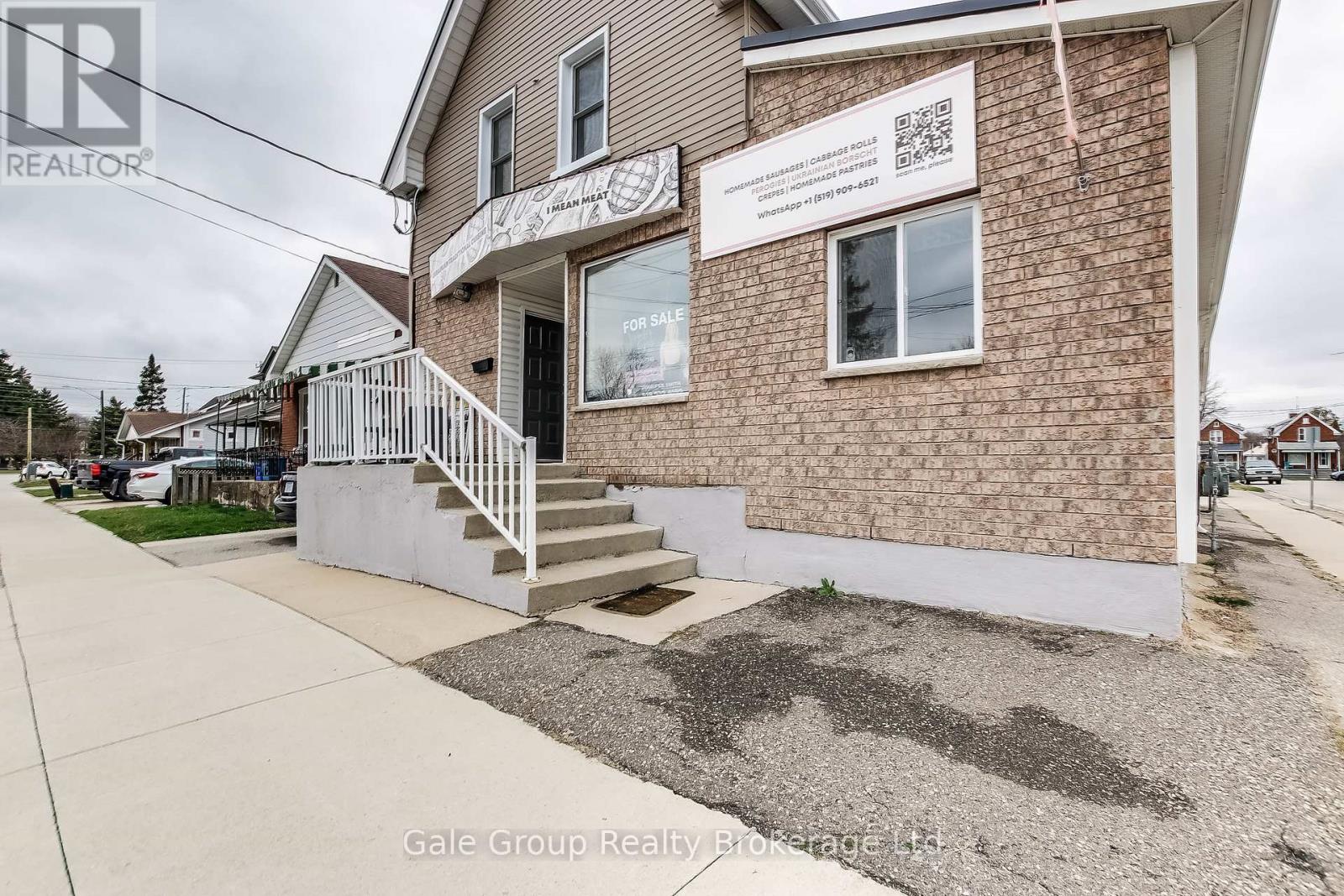 18 Elgin Street, Brant, Ontario N3R 1E6 - Photo 2 - X12020996