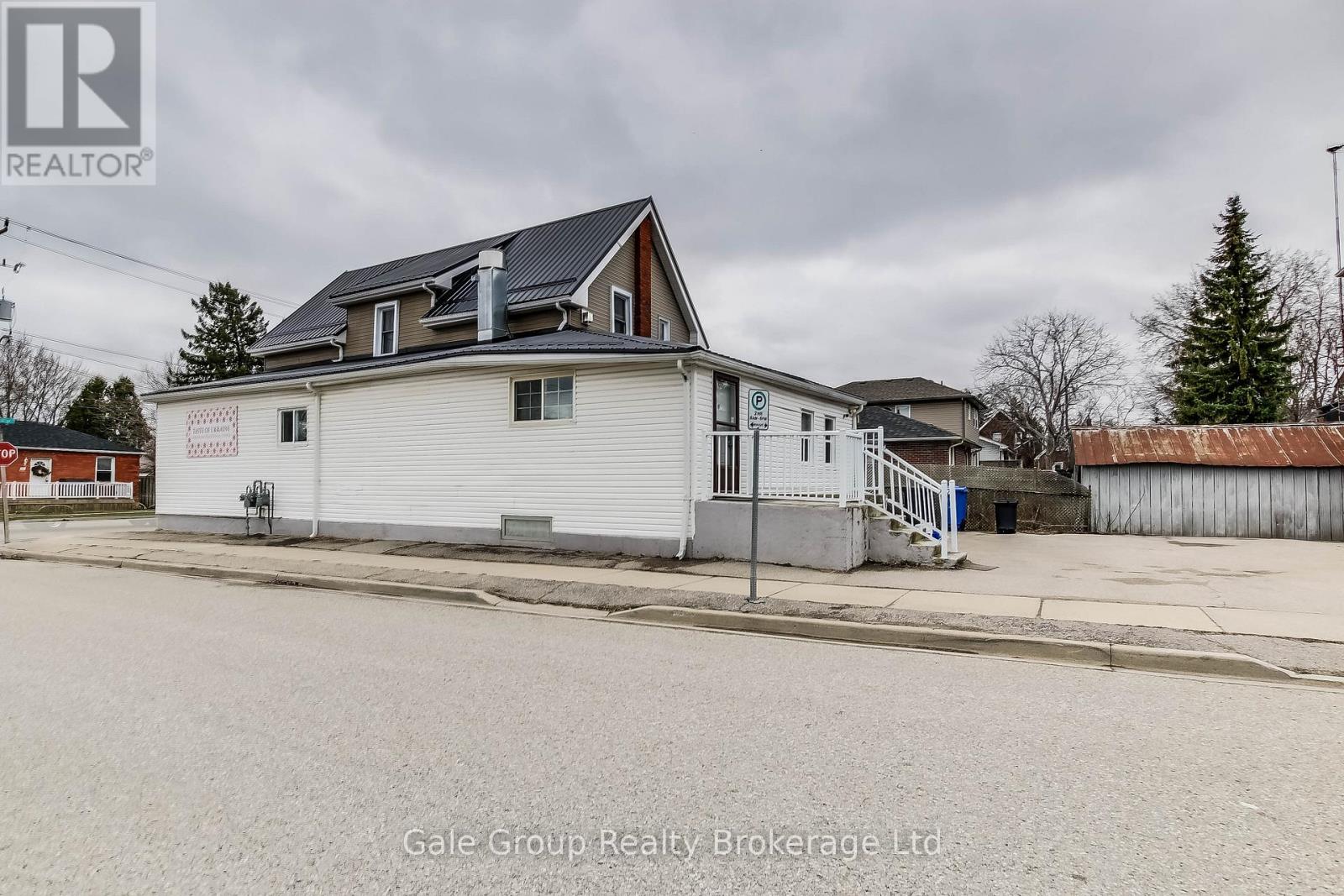 18 Elgin Street, Brant, Ontario N3R 1E6 - Photo 34 - X12020996