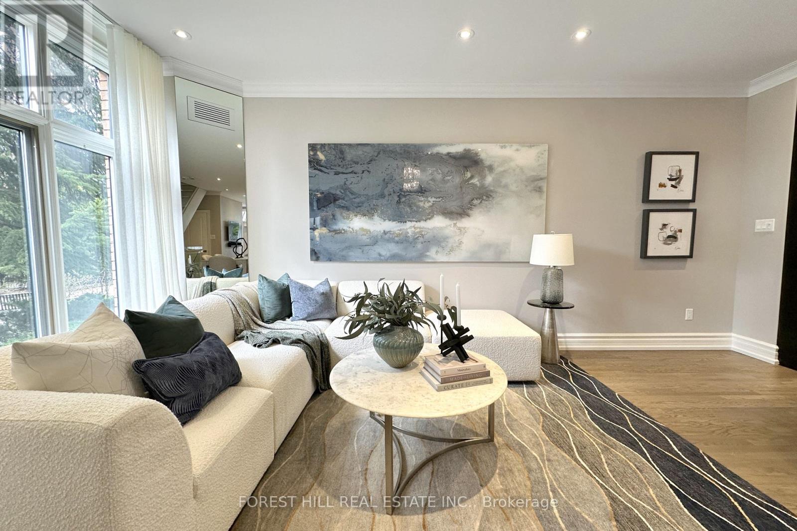 Property at 8 ALEX MEWS image 5