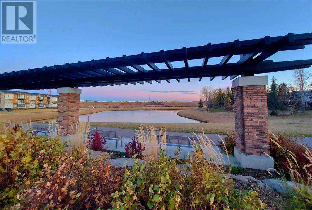 Property at 211, 200 HARVEST HILLS Place NE image 3