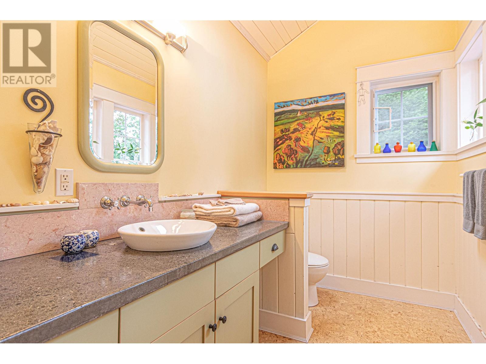 105 Island Park Drive, Galiano Island, British Columbia  V0N 1P0 - Photo 27 - R2987973