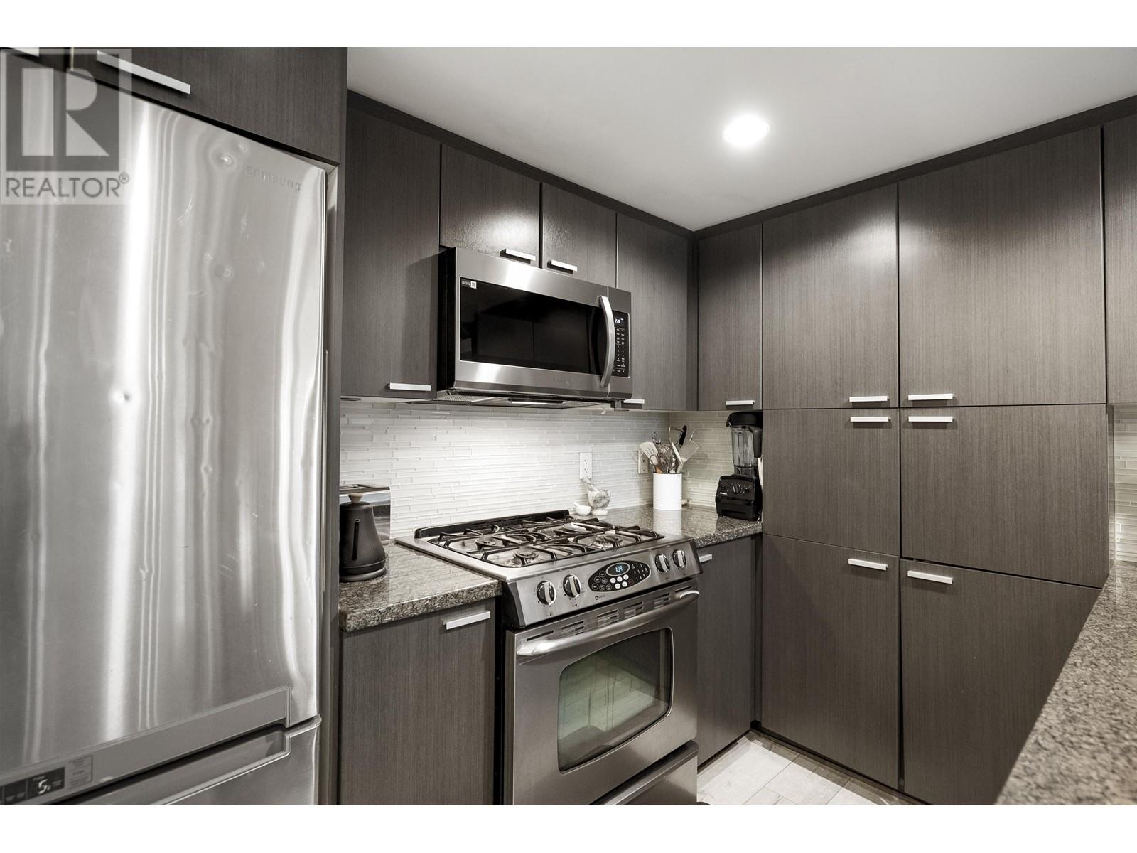 302 2200 Douglas Road, Burnaby, British Columbia  V5C 0G8 - Photo 8 - R2989720