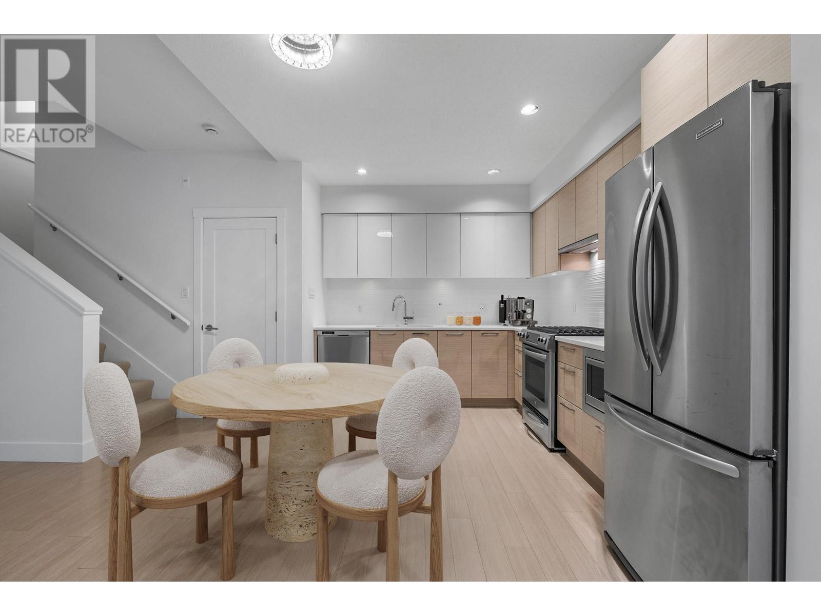 6 3508 Mount Seymour Parkway, North Vancouver, British Columbia  V7H 1G5 - Photo 4 - R2987848