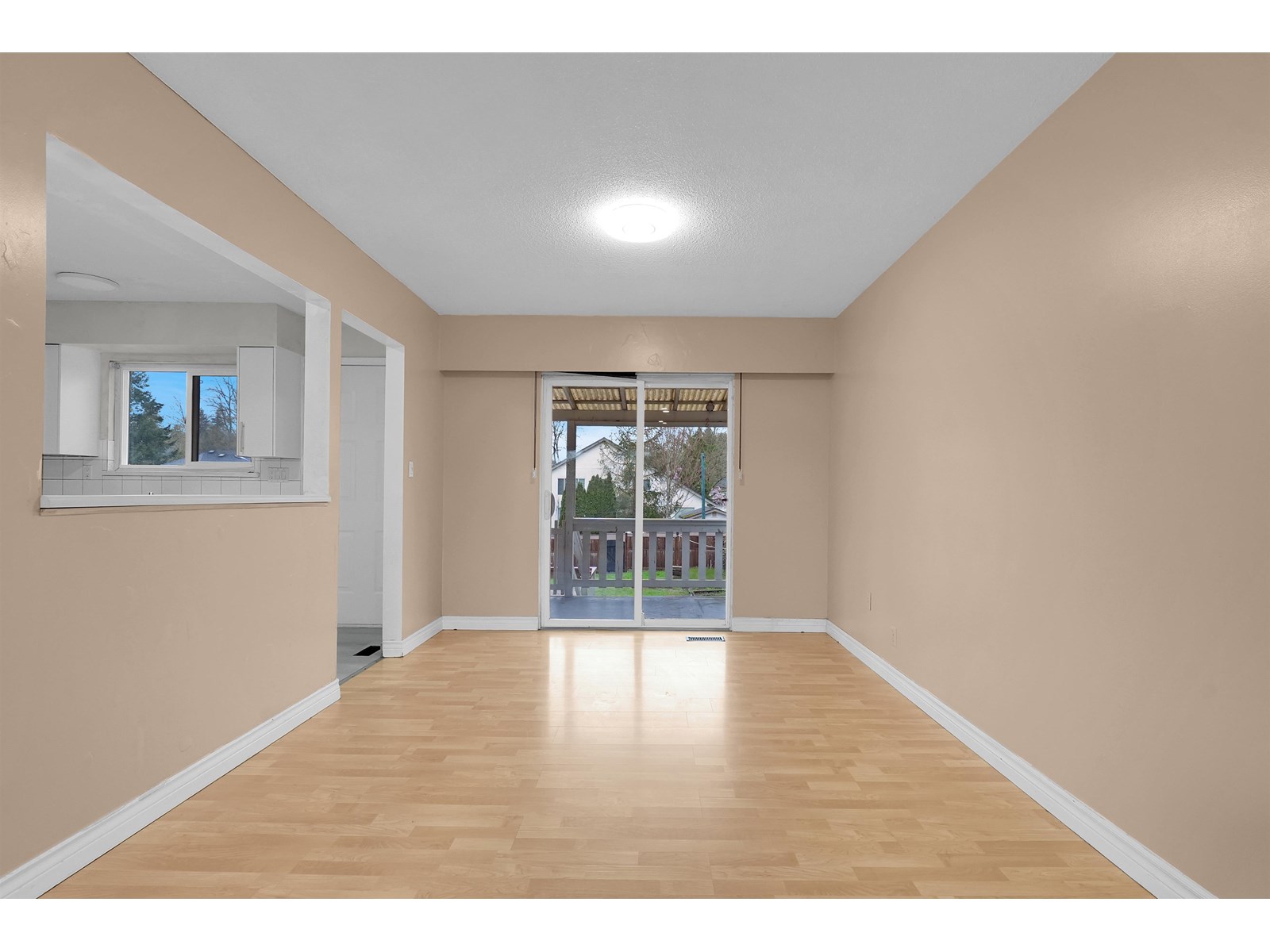7963 144 Street, Surrey, British Columbia  V3W 5T2 - Photo 8 - R2984661