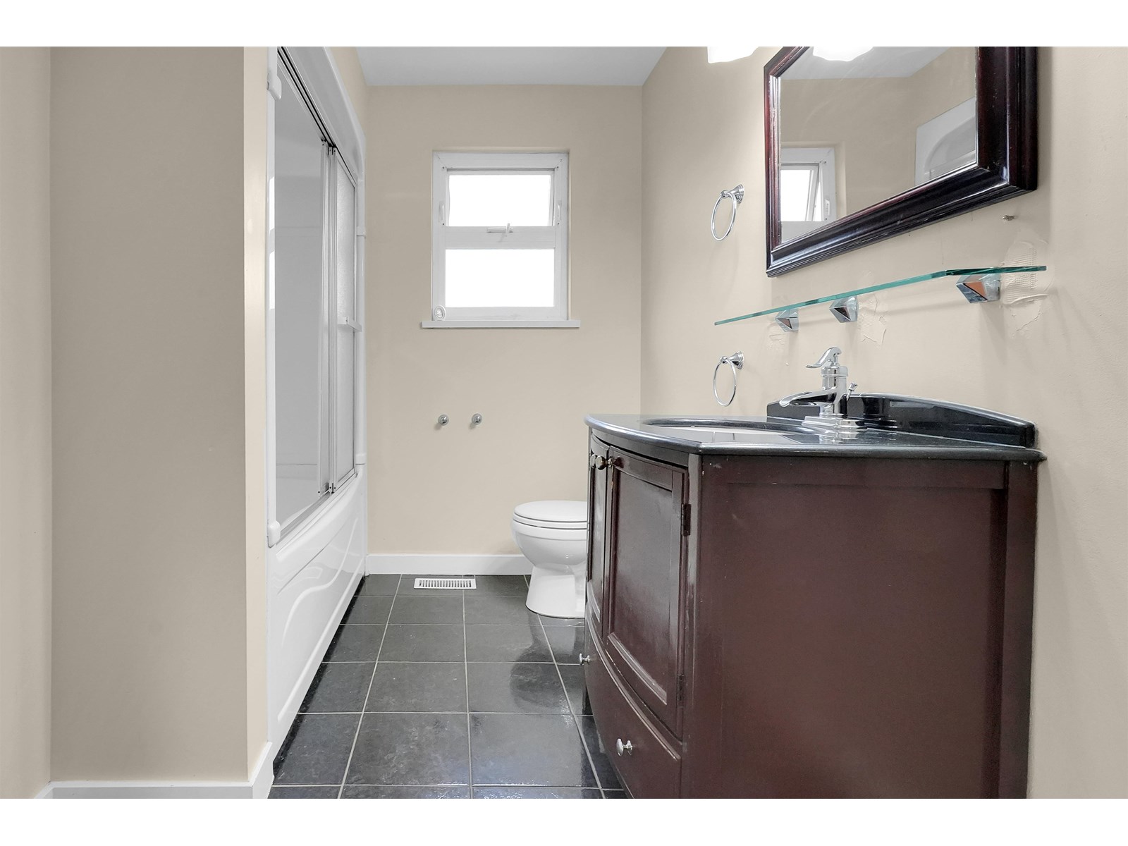 7963 144 Street, Surrey, British Columbia  V3W 5T2 - Photo 9 - R2984661