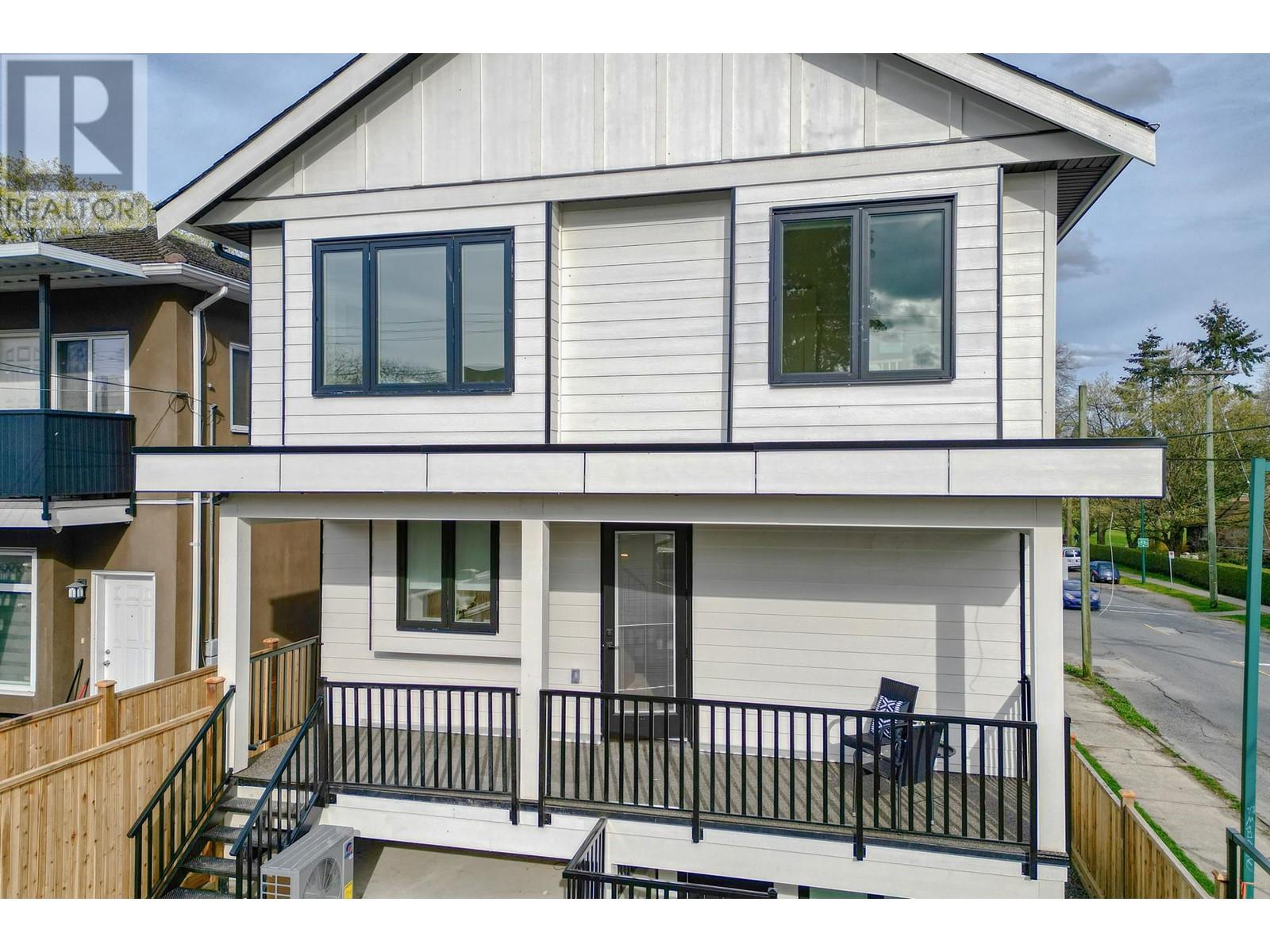 3483 Adanac Street, Vancouver, British Columbia  V5K 4P4 - Photo 16 - R2989562